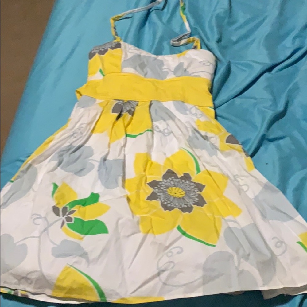 Cute dress!!